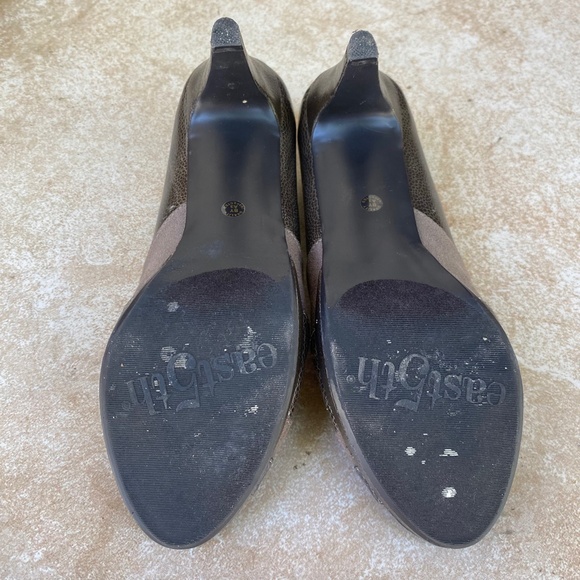 East Fifth Brown Peep Toe Heels - Picture 9 of 13